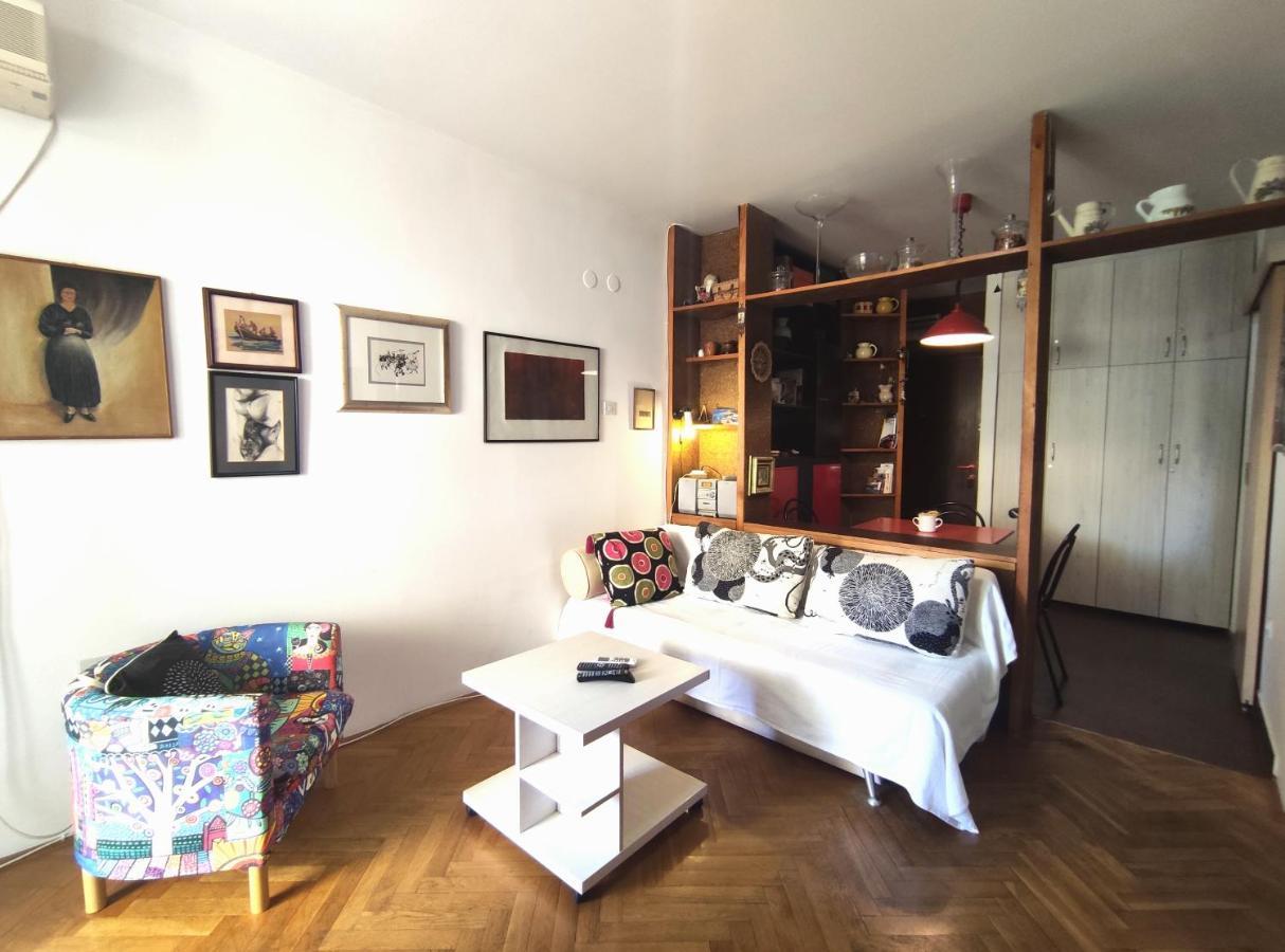 Cosy Vera Becici Apartment